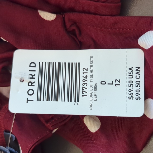 NWT Torrid 0X Mini Studio Polka Dot Knit Halter Skater Dress - Picture 3 of 3